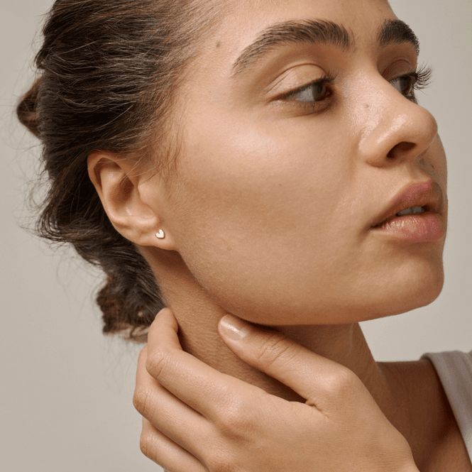 Hovedbilde ENAMEL Studs, Amore - Bordeaux