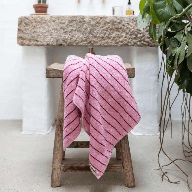 Hovedbilde Naram håndkle - Baby pink & ski patrol red